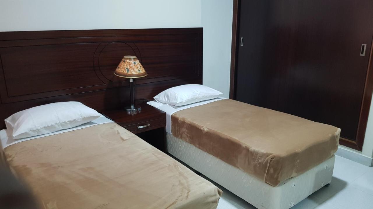 Ivory Hotel Apartments Abu Dhabi Esterno foto