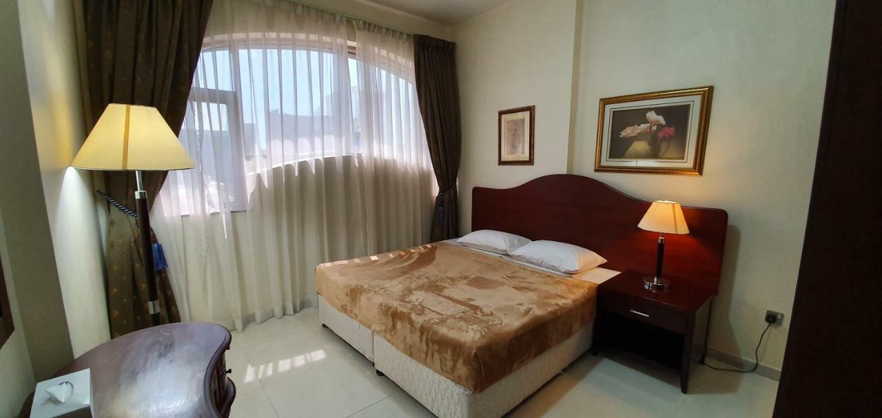 Ivory Hotel Apartments Abu Dhabi Esterno foto