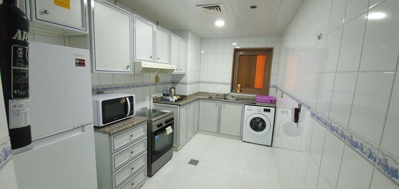 Ivory Hotel Apartments Abu Dhabi Esterno foto